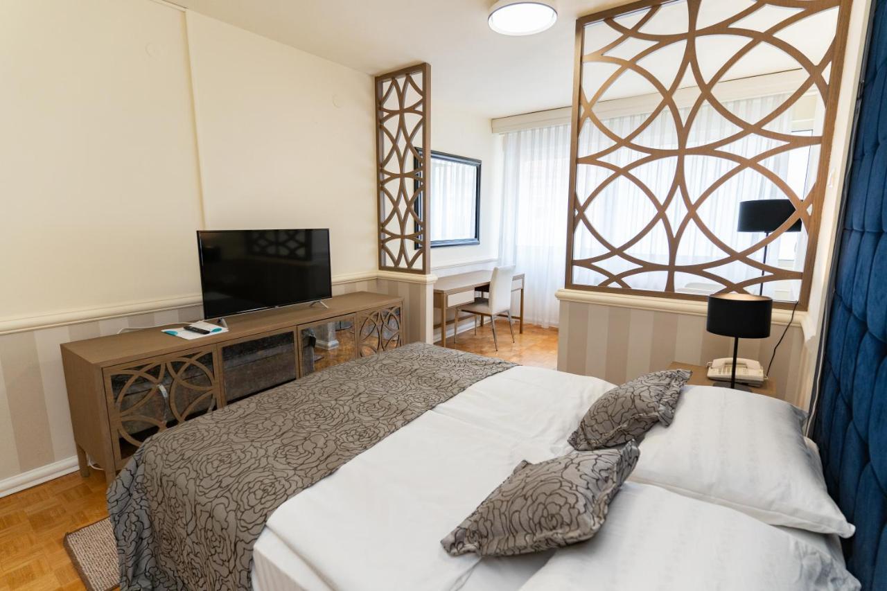 ביילובאר Artearia Hotel מראה חיצוני תמונה
