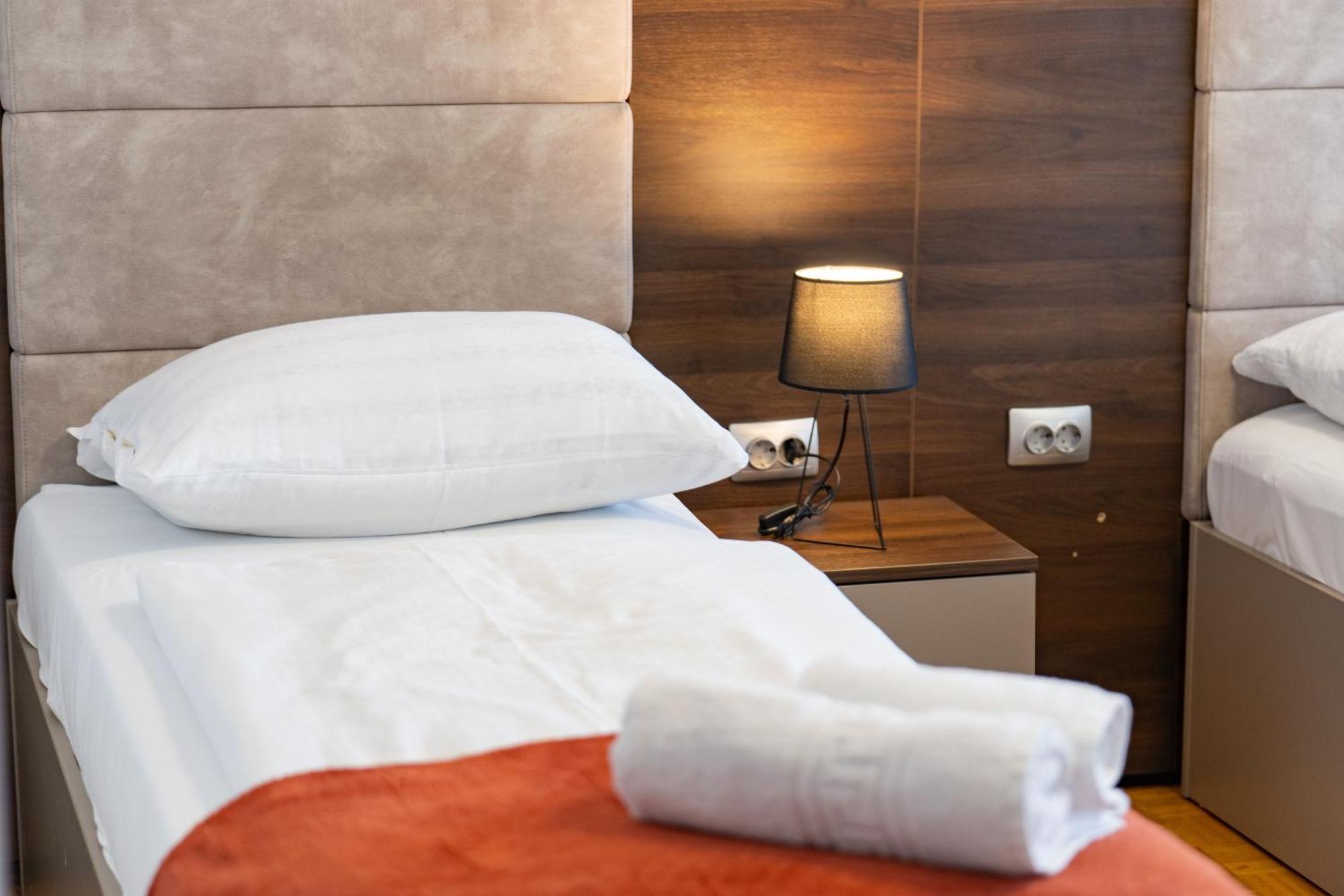 ביילובאר Artearia Hotel מראה חיצוני תמונה