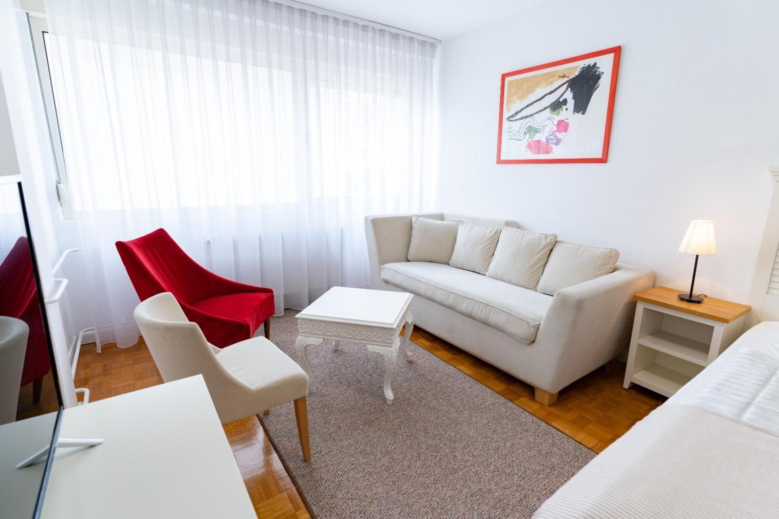 ביילובאר Artearia Hotel מראה חיצוני תמונה